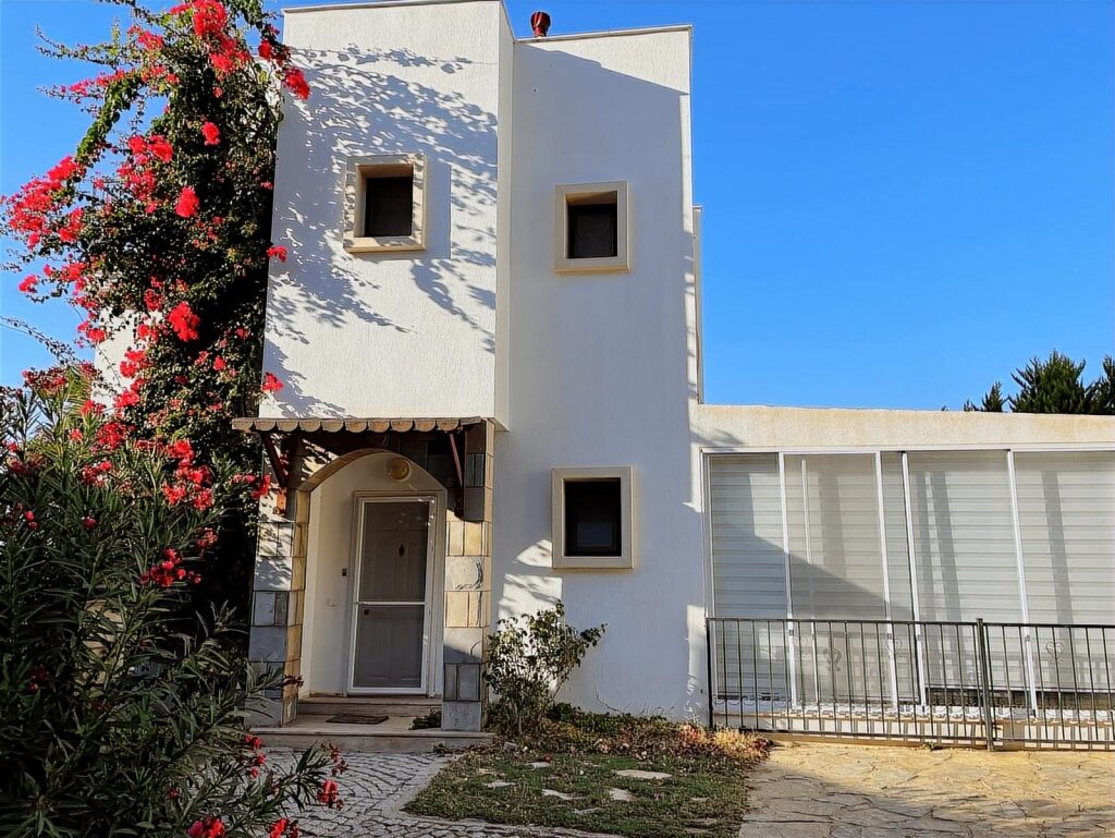 Gümüşlük Koyunbaba'da Havuzlu Sitede ,Manzaralı, Müstakil Villa - 2