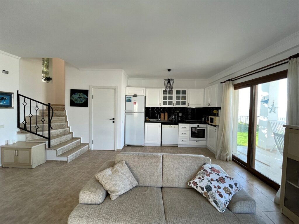 Gümüşlük Koyunbaba'da Havuzlu Sitede ,Manzaralı, Müstakil Villa - 9