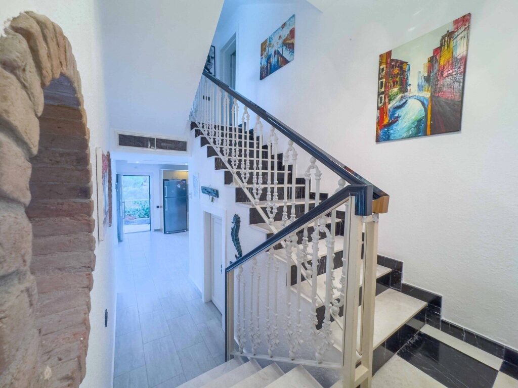 Bodrum Torba'da Satılık Villa - 19