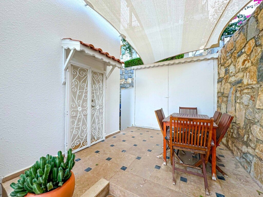 Bodrum Torba'da Satılık Villa - 11
