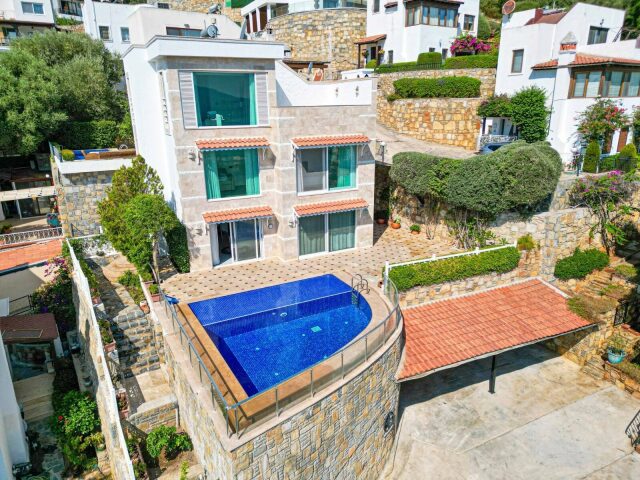 Bodrum Torba'da Satılık Villa