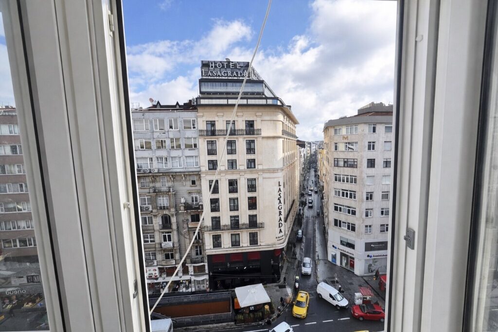 Halaskargazi Caddesi, Osmanbey Metro Çıkışında Merkezi Ofis - 2